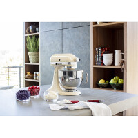 KitchenAid 5KSM125EAC Artisan K&uuml;chenmaschine Creme &ndash; 4,8L Edelstahlsch&uuml;ssel, leistungsstark - Produktabbildung zur genauen Darstellung des Artikels.