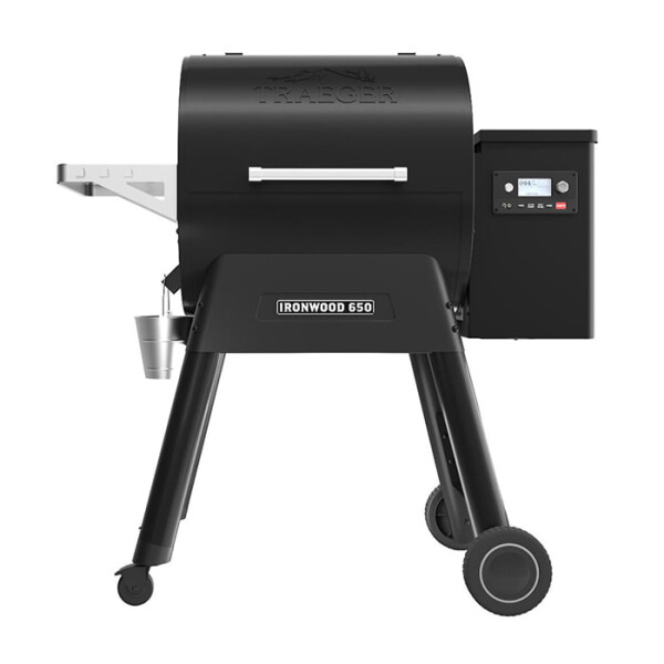 Traeger IRONWOOD 650 - SCHWARZ Pellet Grill   incl. Abdeckhaube und  klappbarer Frontablage im SET