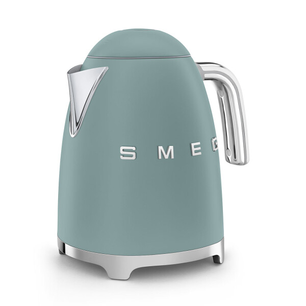 Smeg launches new emerald green colourway