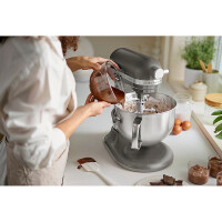 KitchenAid 5KSM60SPXECU K&uuml;chenmaschine 5,6 L ARTISAN mit Sch&uuml;sselheber Farbe Kontur-SIlber - Produktabbildung zur genauen Darstellung des Artikels.