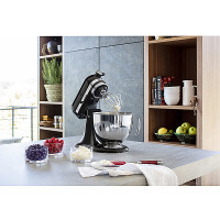 KitchenAid 5KSM125EOB Artisan K&uuml;chenmaschine Onyx Schwarz &ndash; robust, vielseitig und elegant - Produktabbildung zur genauen Darstellung des Artikels.